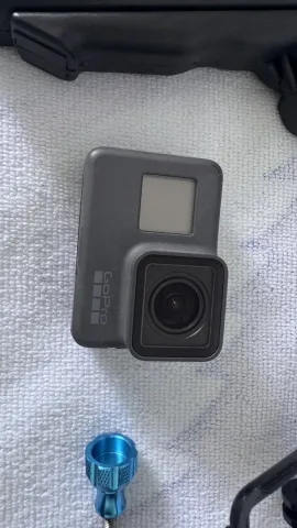 GoPro HERO6 Black – Bundle with 6 Batteries & Accessories