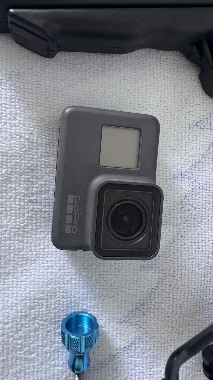 GoPro HERO6 Black – Bundle with 6 Batteries & Accessories
